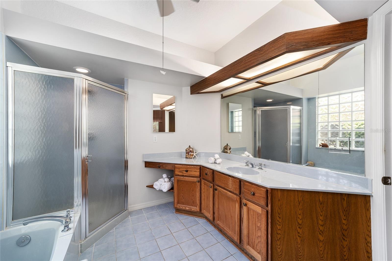 OAK RUN WOODSIDE TR - Residential