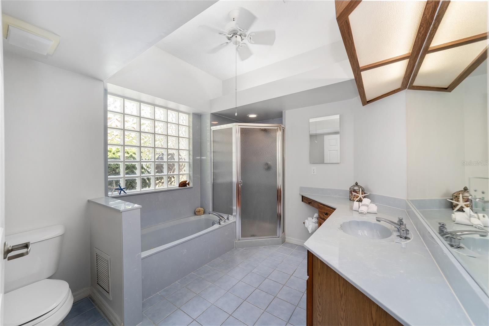 OAK RUN WOODSIDE TR - Residential