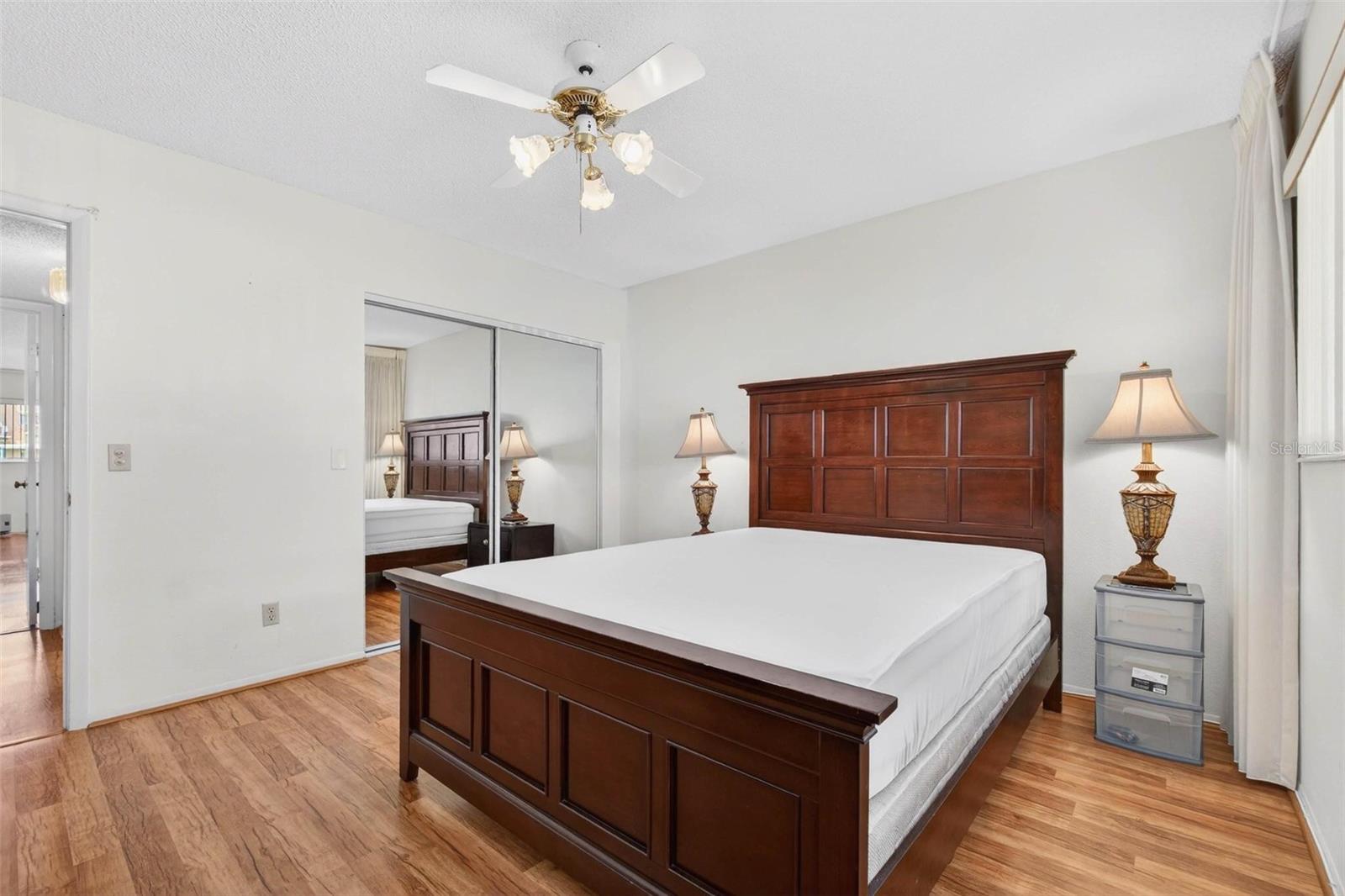 ON TOP OF THE WORLD - Residential