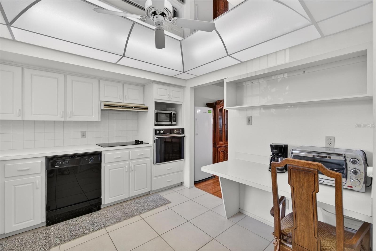 ON TOP OF THE WORLD - Residential