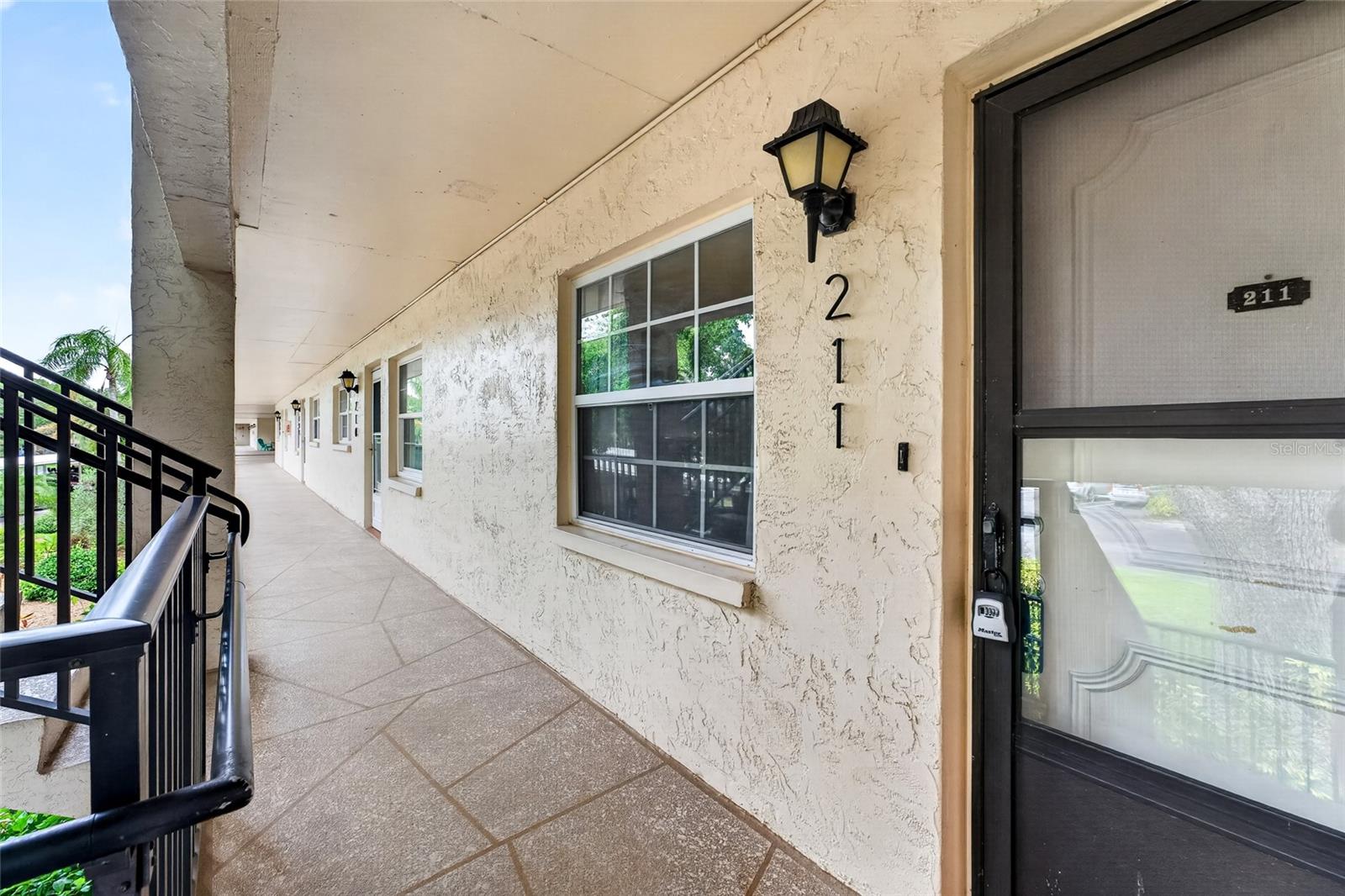 860 VIRGINIA STREET 211