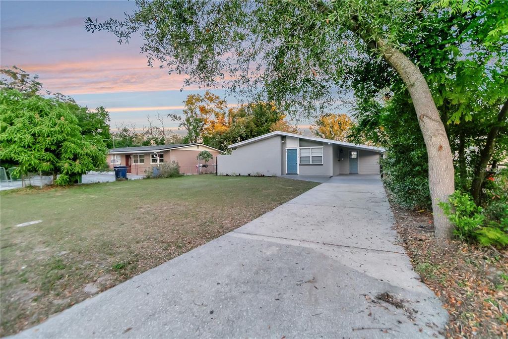 Photo of 10913 N 14th Street, Tampa, FL 33612 (MLS # TB8459661)