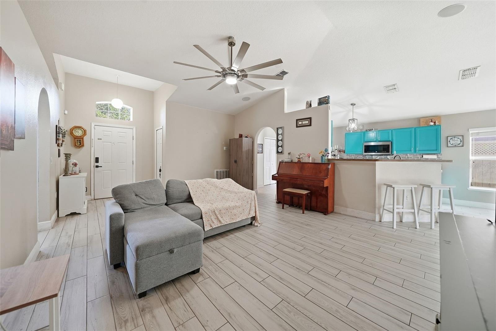 PATTERSON GROVES - Residential