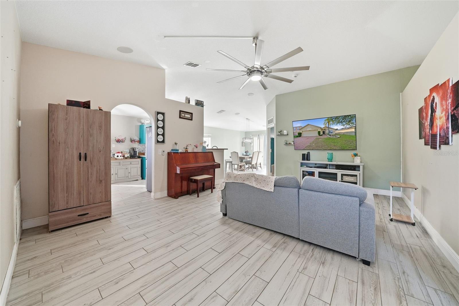 PATTERSON GROVES - Residential