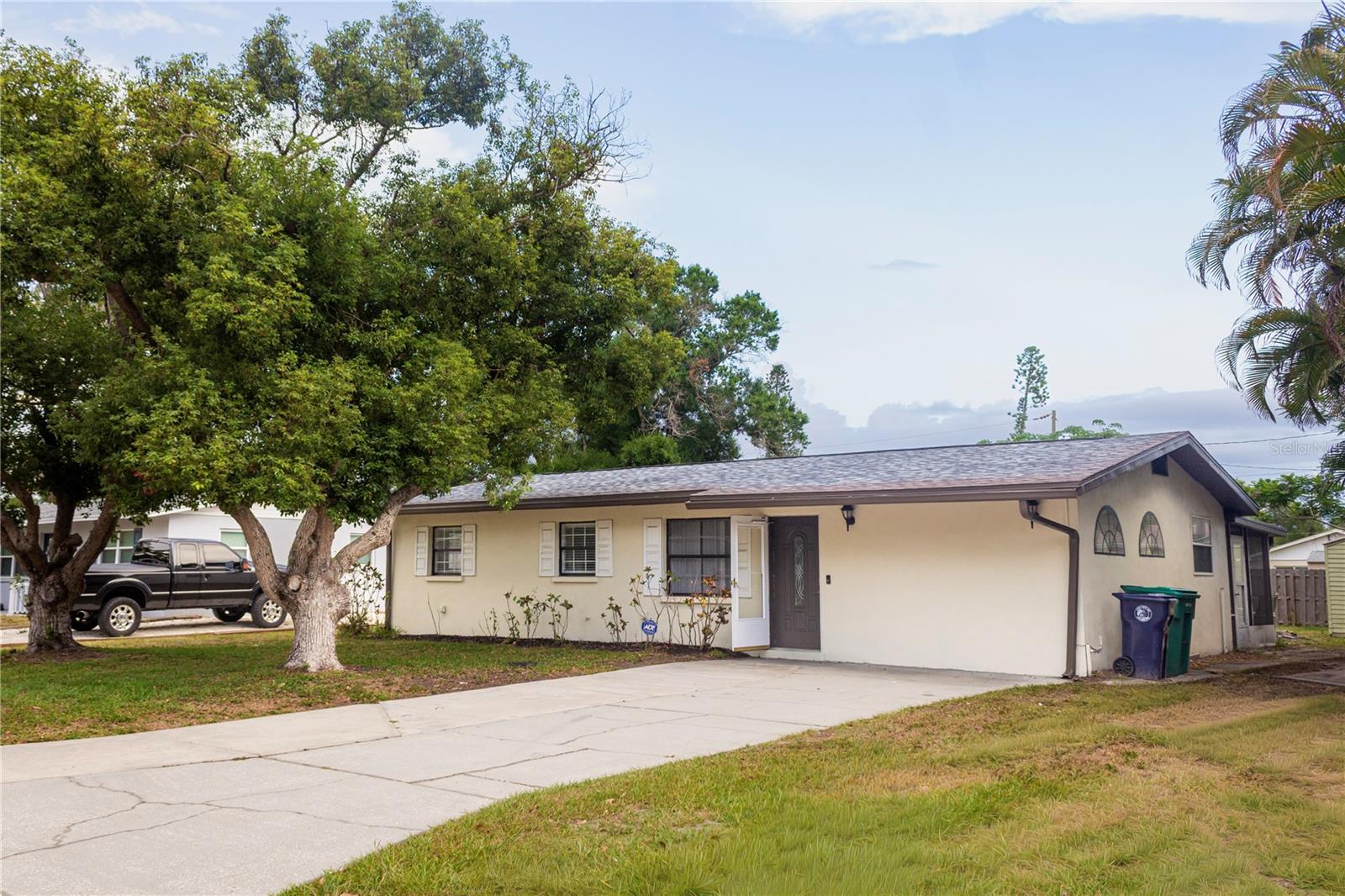 1204 23RD AVENUE W