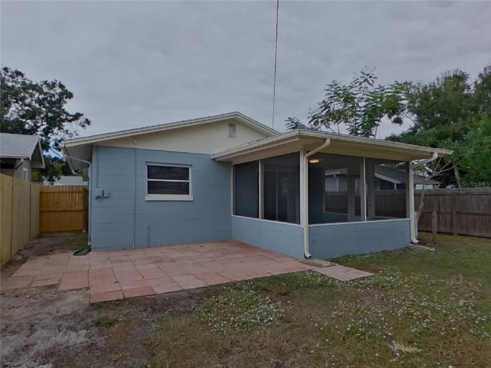 HUDSON HEIGHTS - Residential Lease