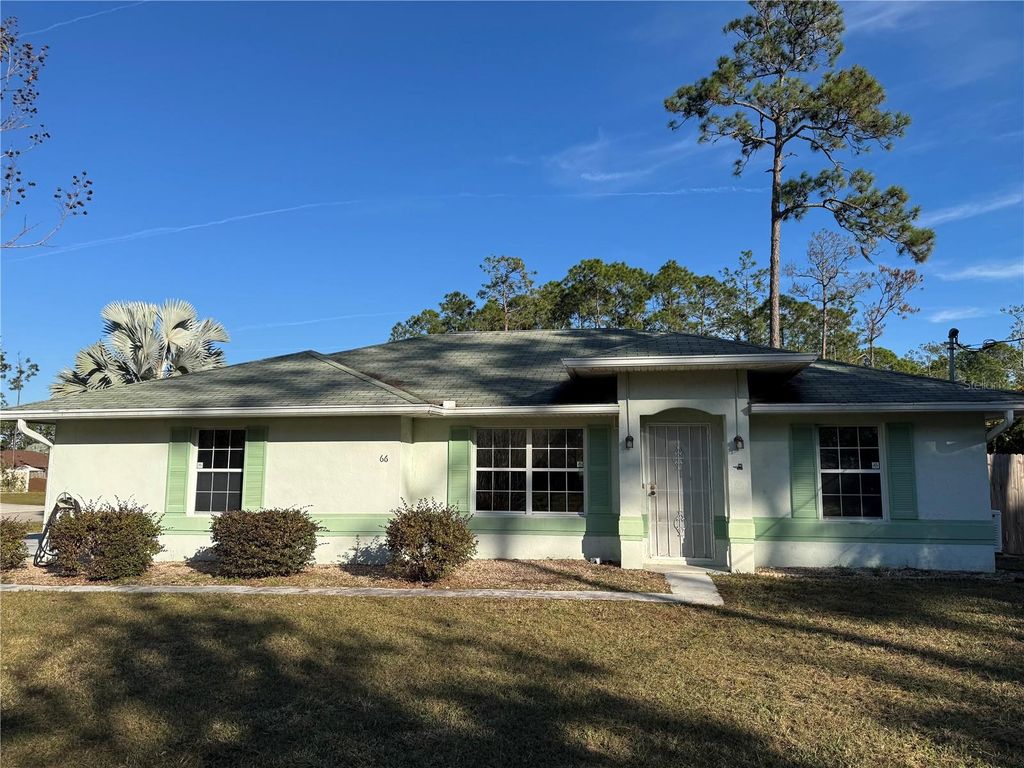 Photo of 66 Raemoor Drive, Palm Coast, FL 32164 (MLS # FC313977)