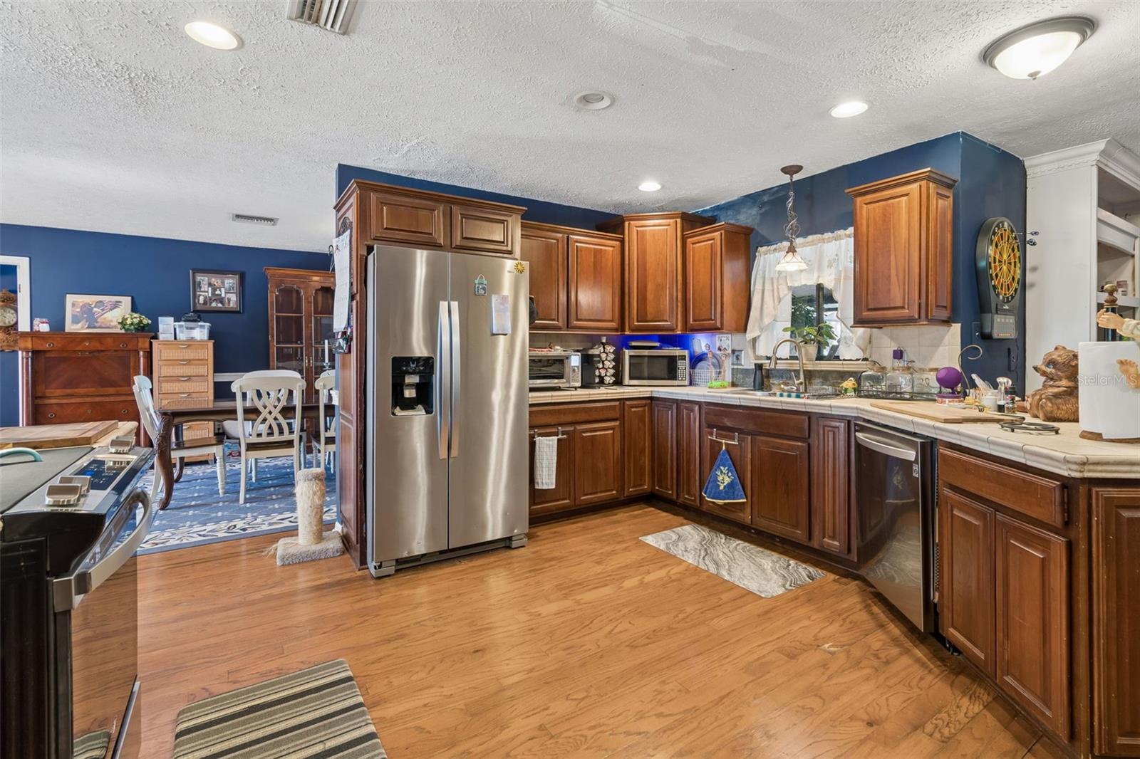 LAKE BERNADETTE GARDENS - Residential