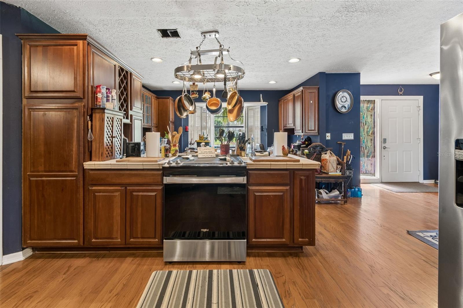 LAKE BERNADETTE GARDENS - Residential