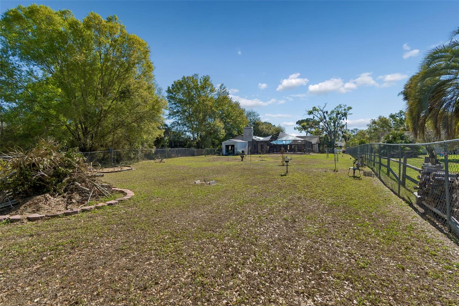 LAKE BERNADETTE GARDENS - Residential