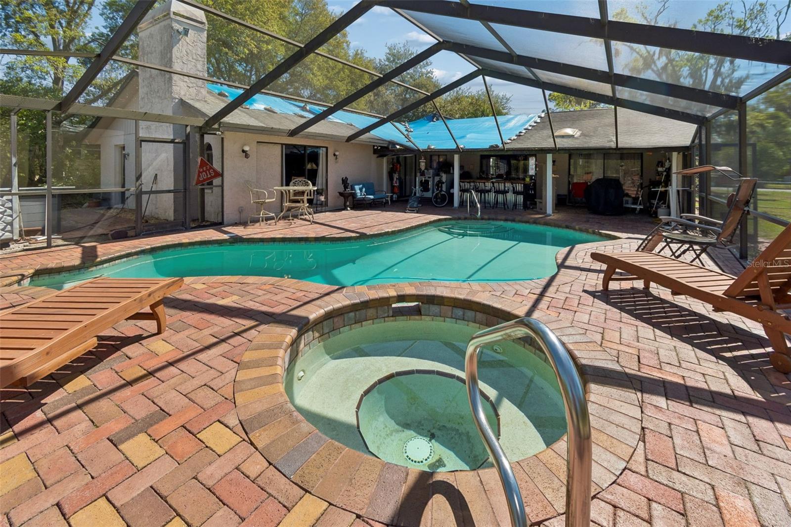 LAKE BERNADETTE GARDENS - Residential