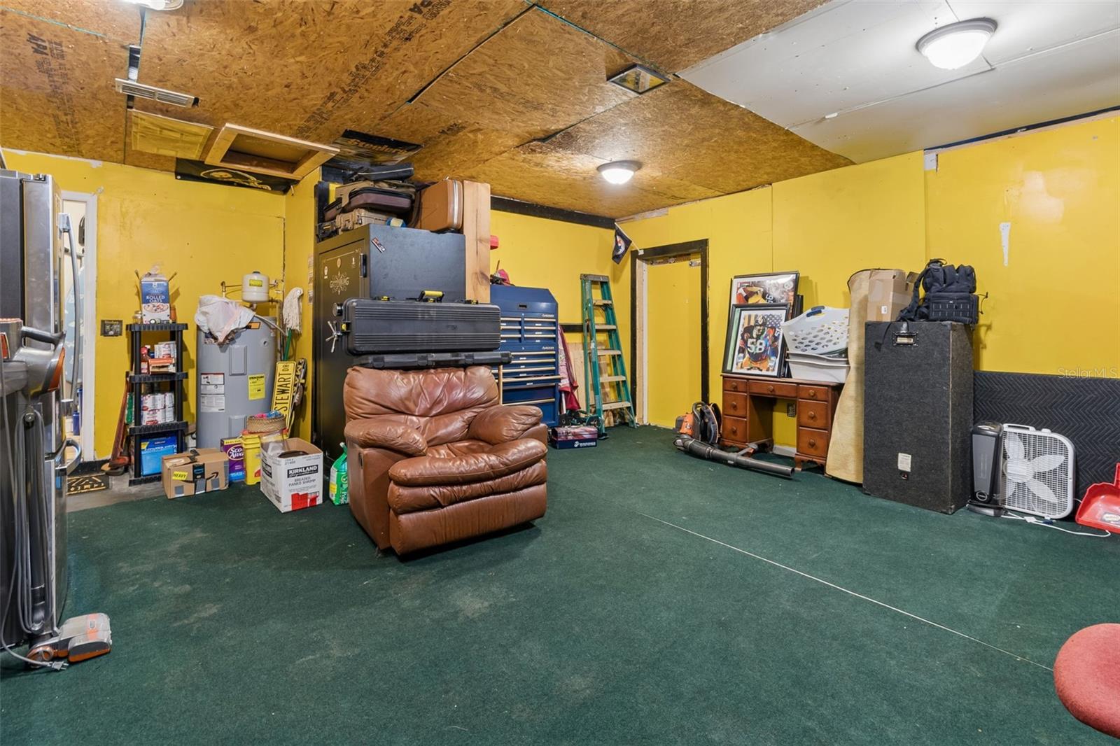 LAKE BERNADETTE GARDENS - Residential