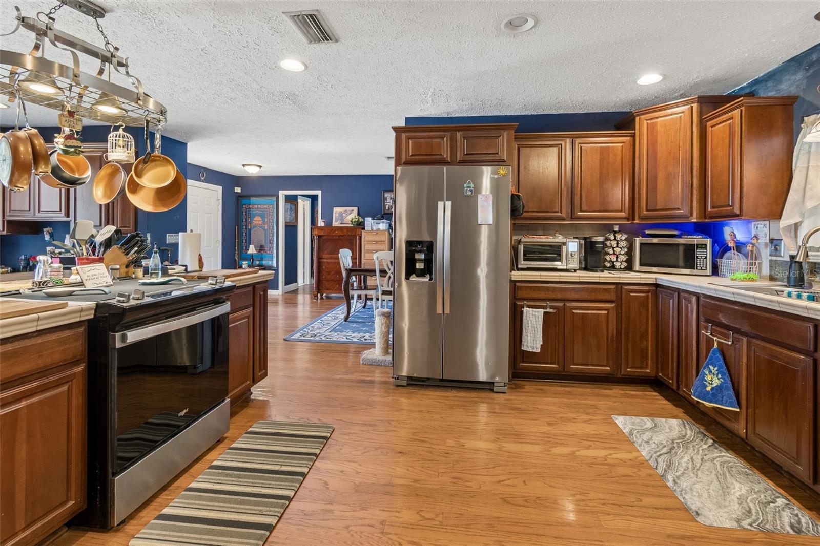 LAKE BERNADETTE GARDENS - Residential