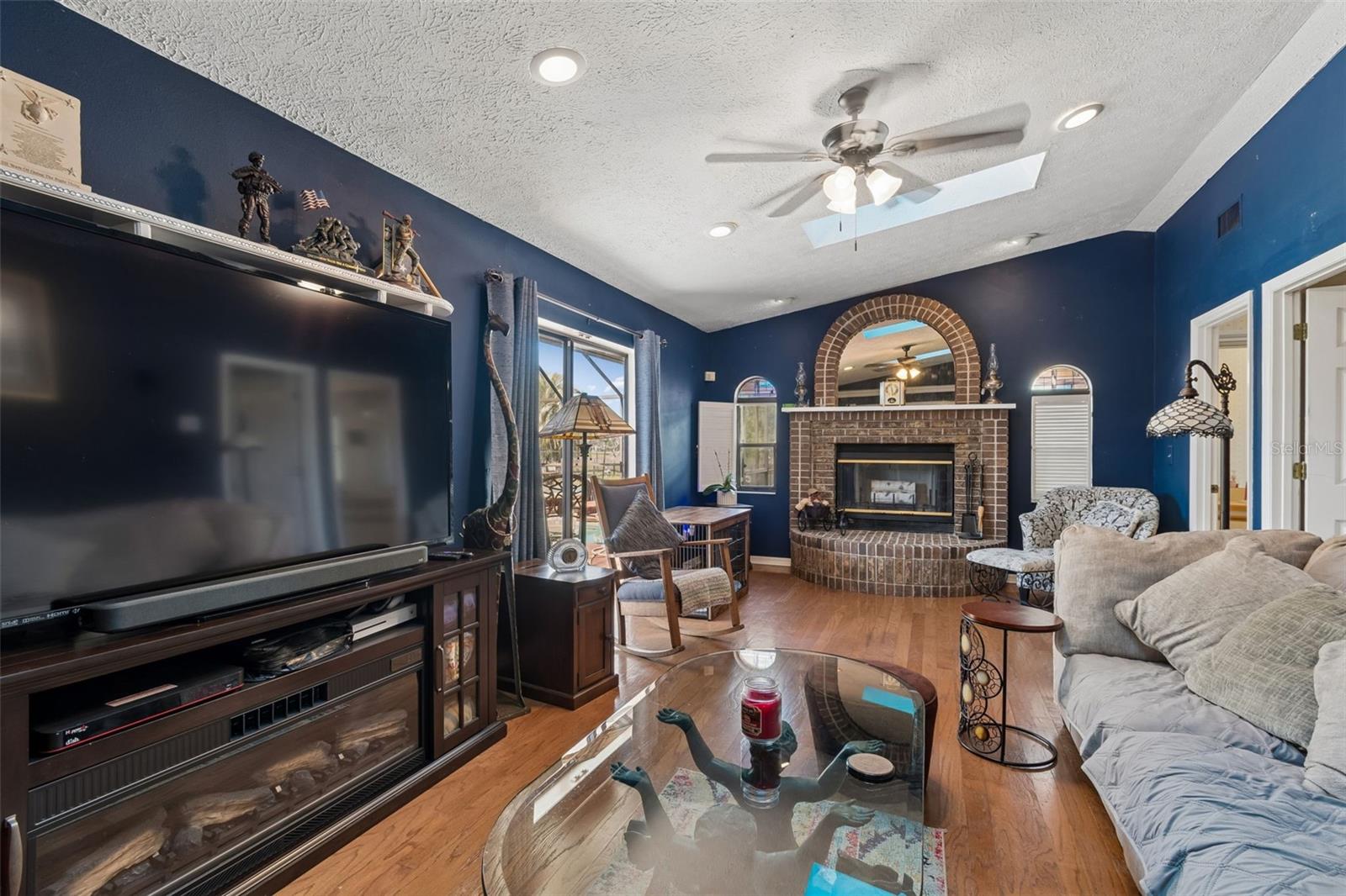 LAKE BERNADETTE GARDENS - Residential