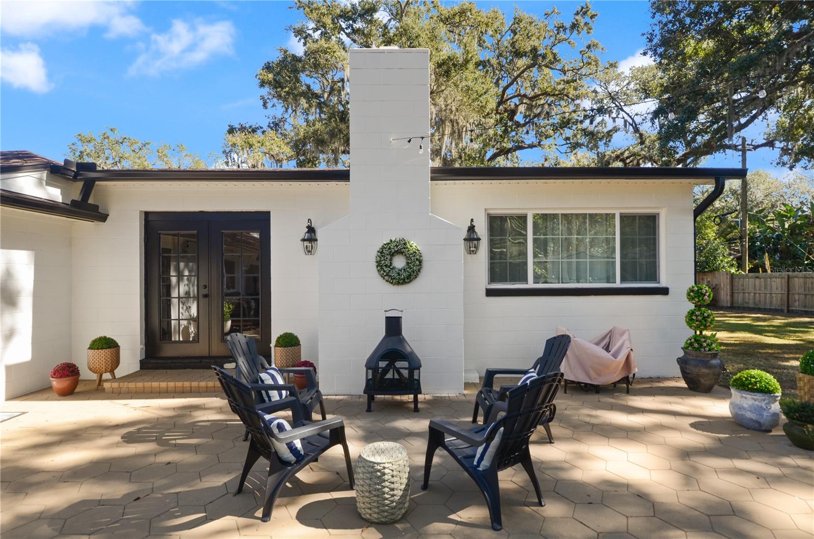 EDGEWATER - Residential