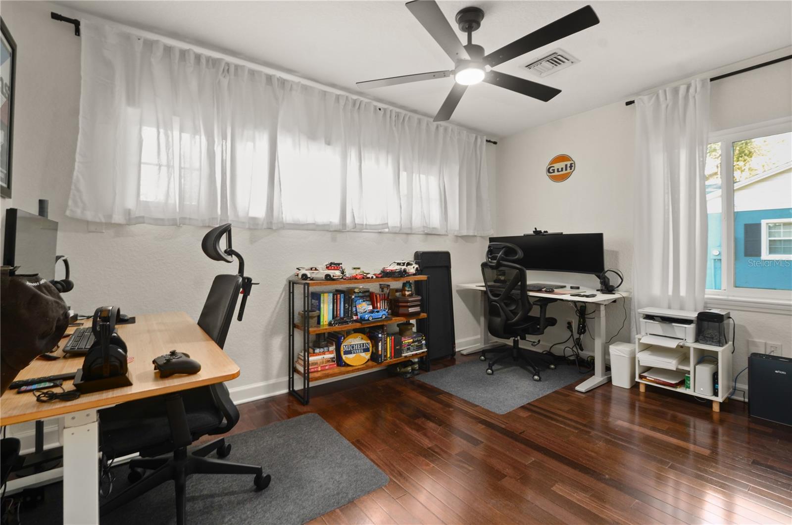 EDGEWATER - Residential