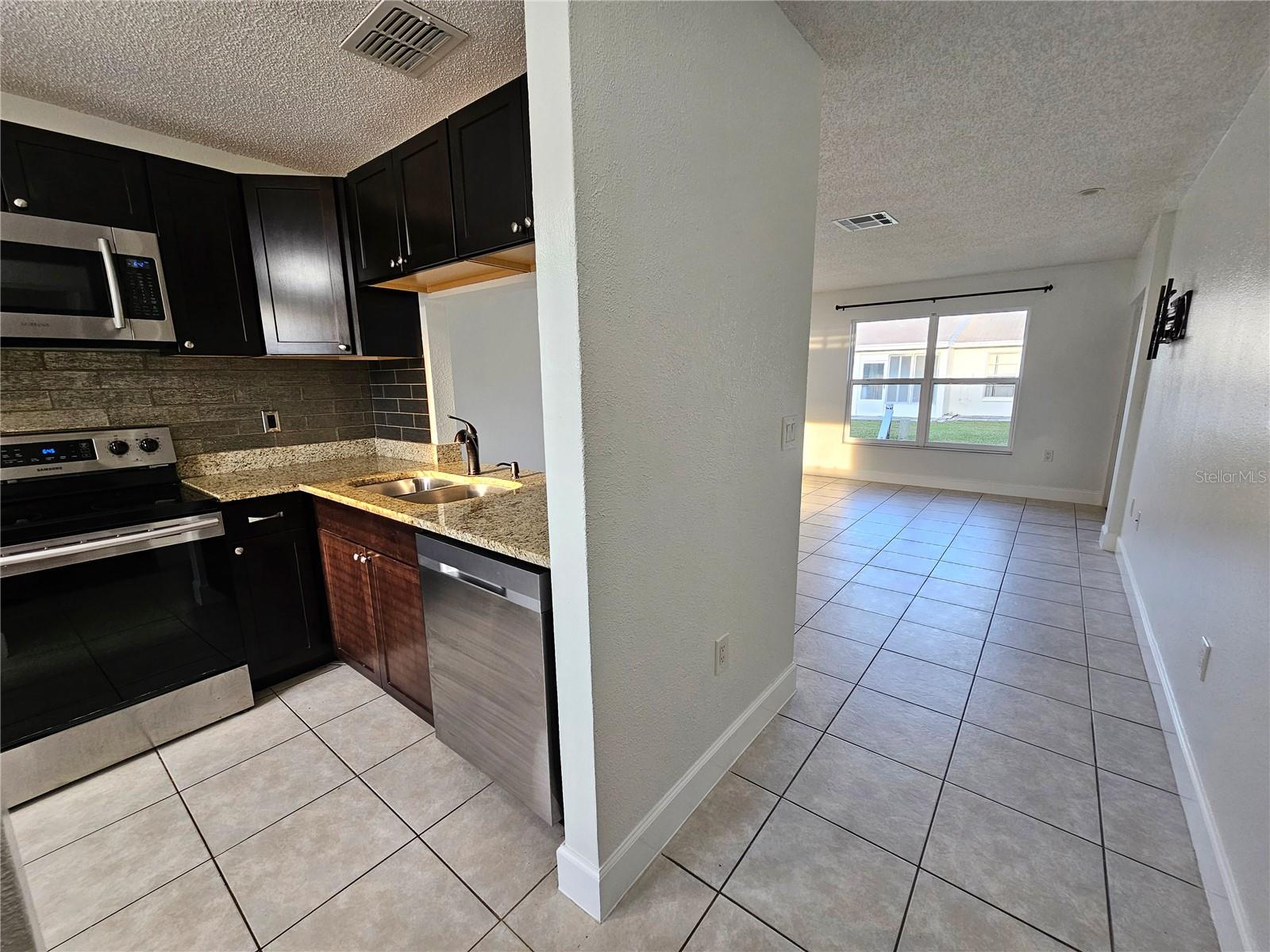 3002 FORRESTAL COURT