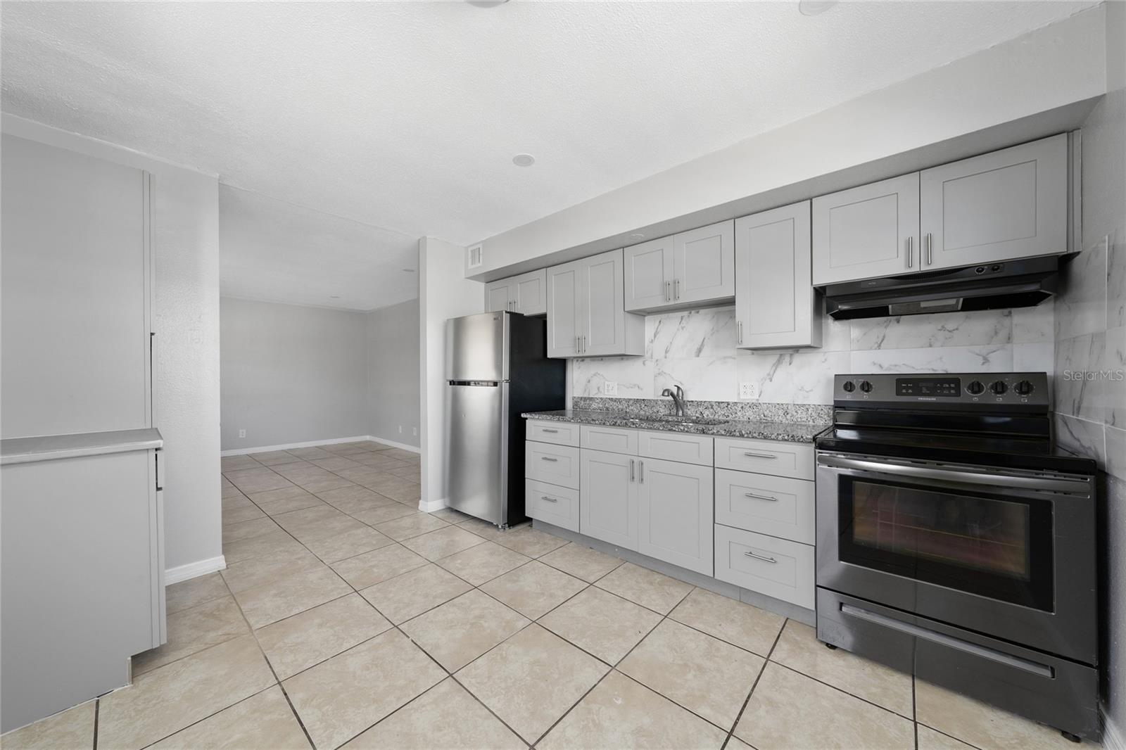PALM GARDENS CONDO - Residential