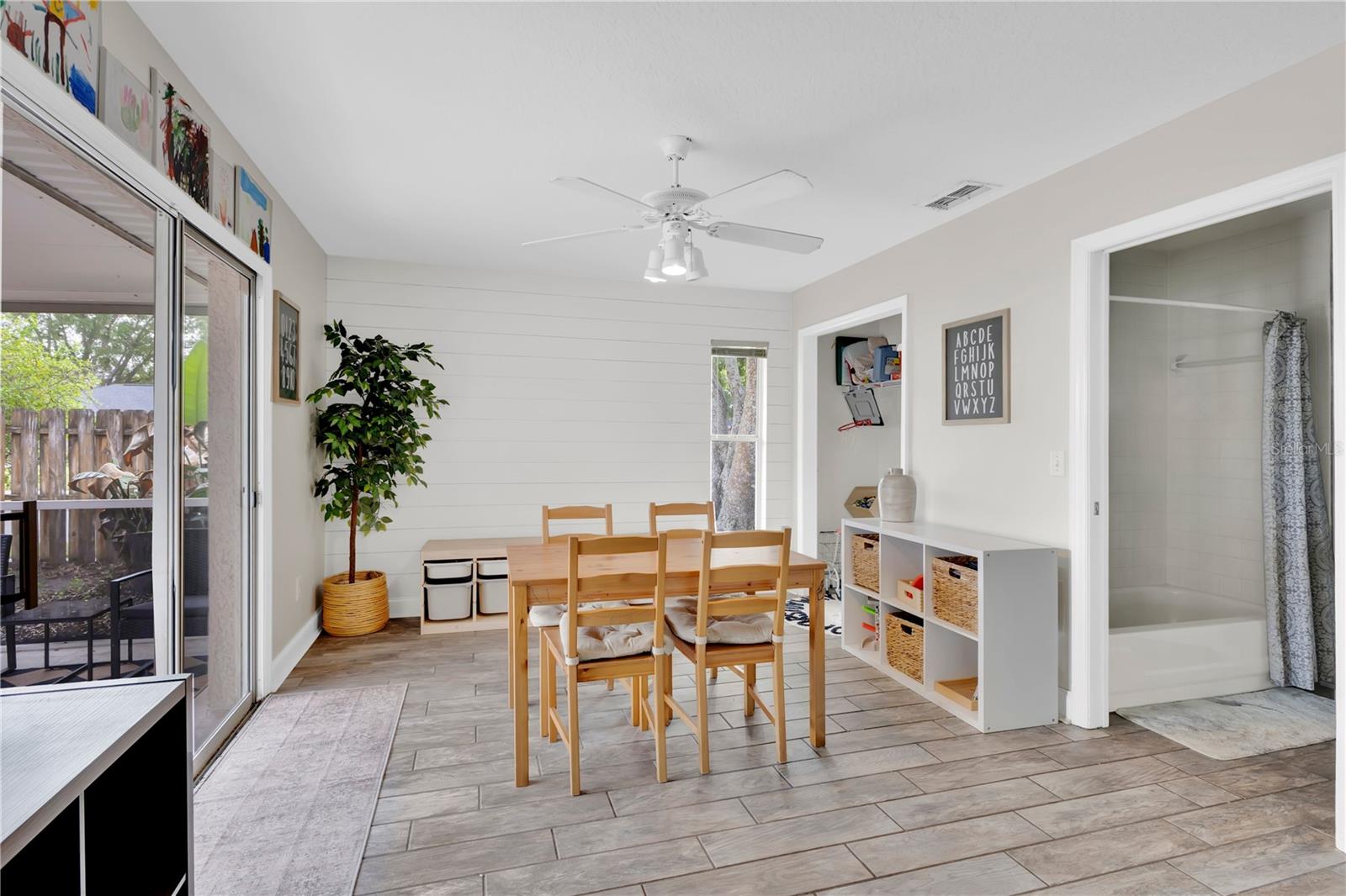 ASHLEY OAKS - Residential