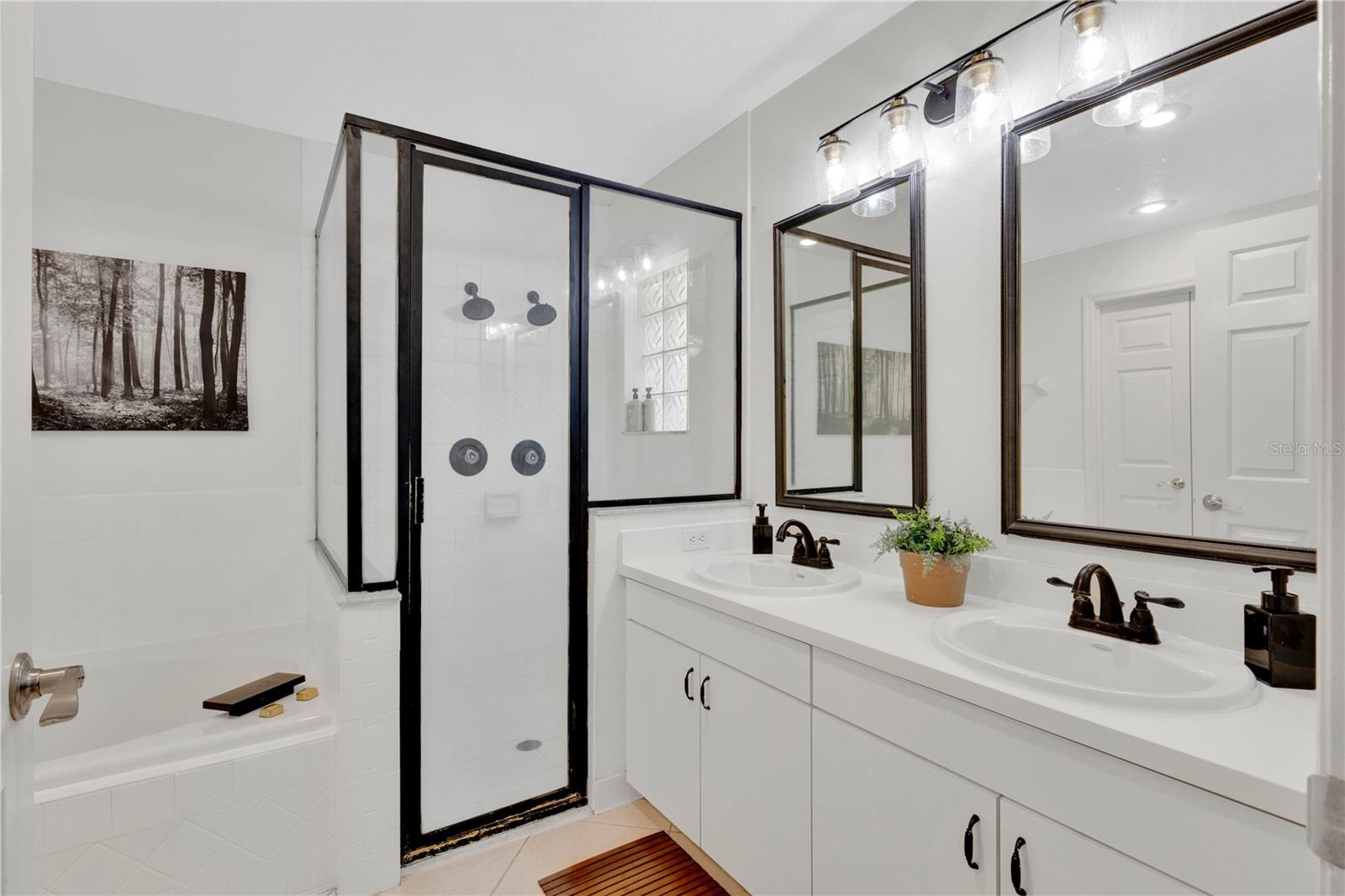 ASHLEY OAKS - Residential