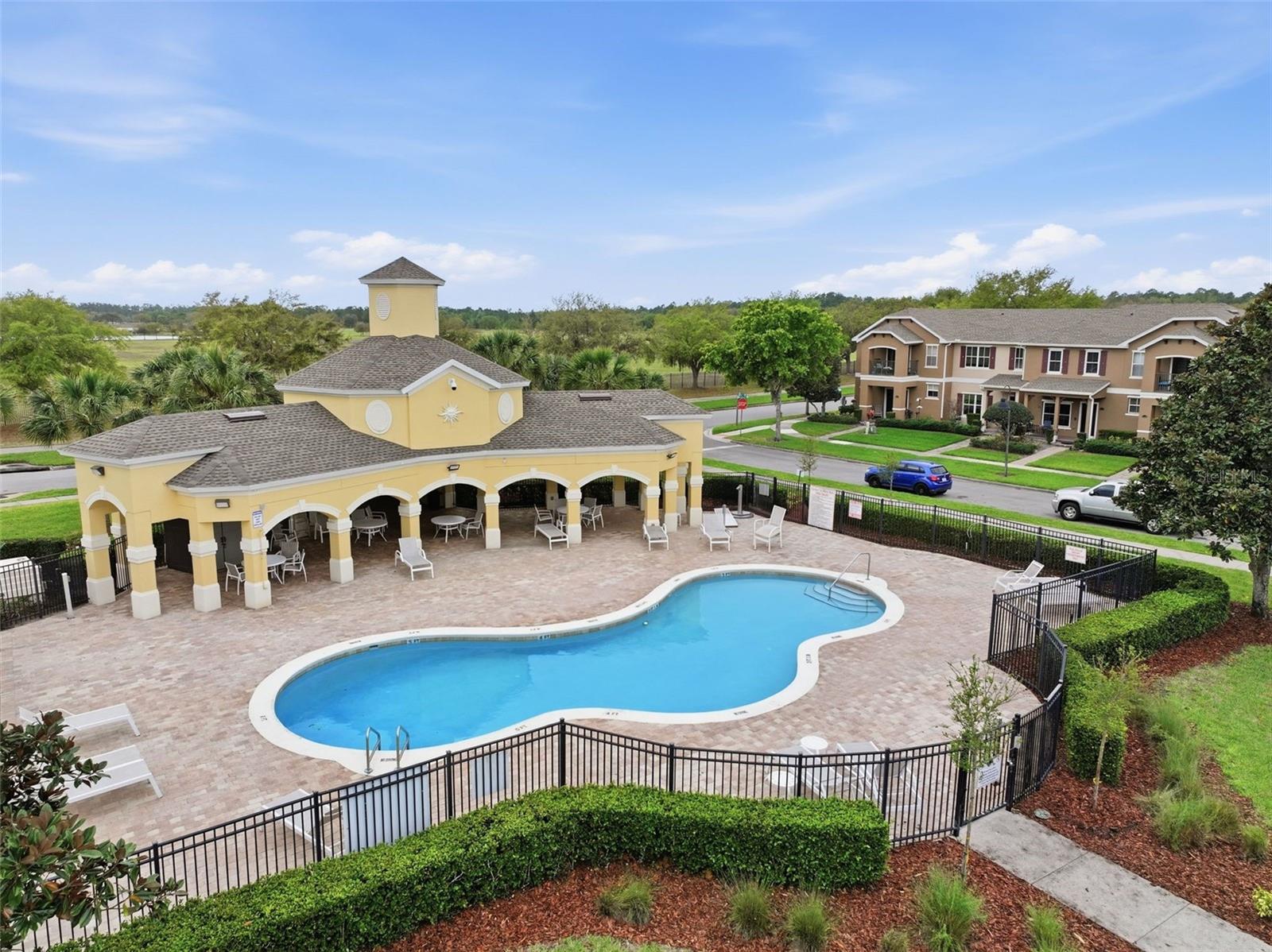 ENCLAVE/MOSS PARK - Residential