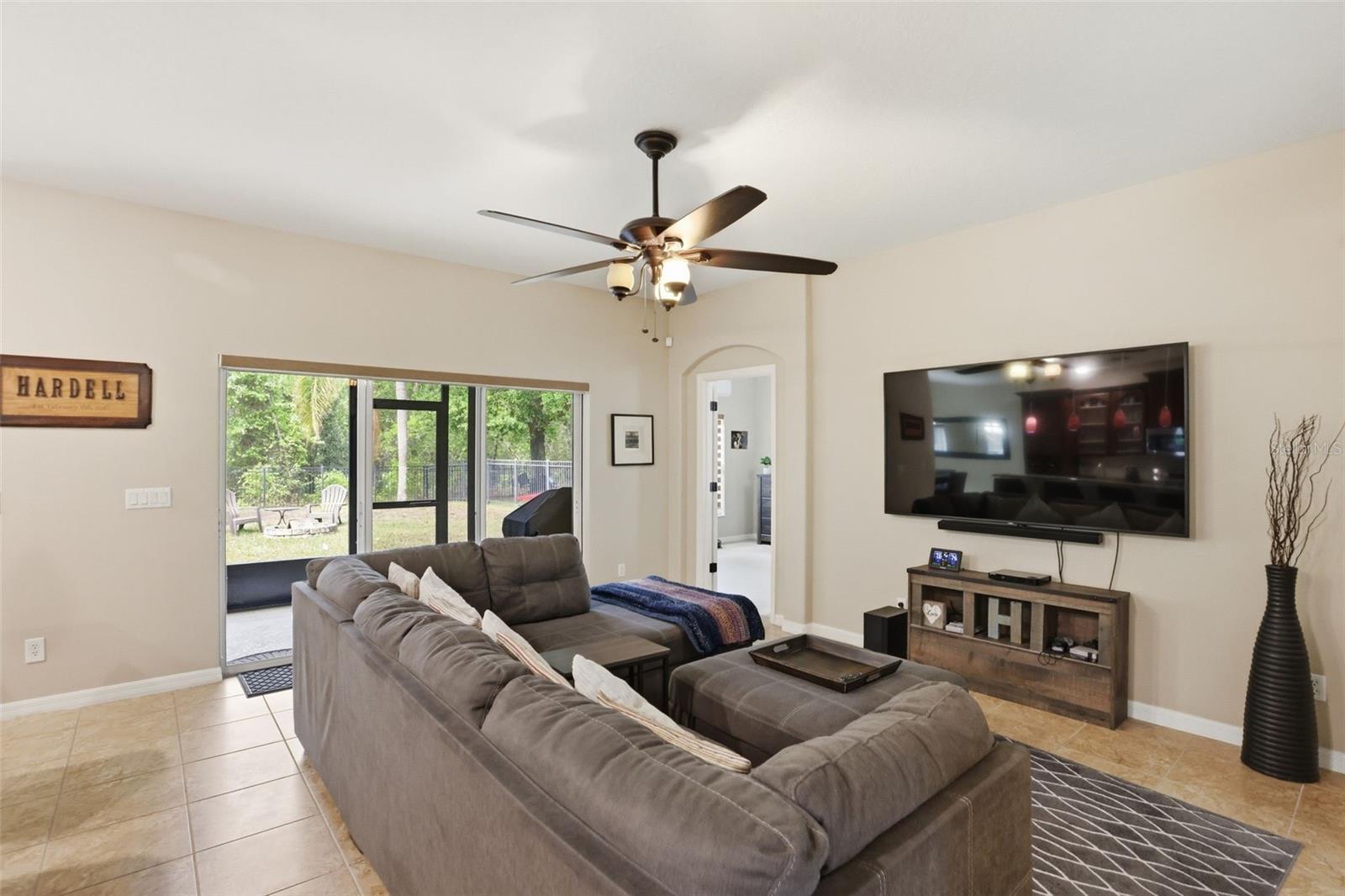 ENCLAVE/MOSS PARK - Residential