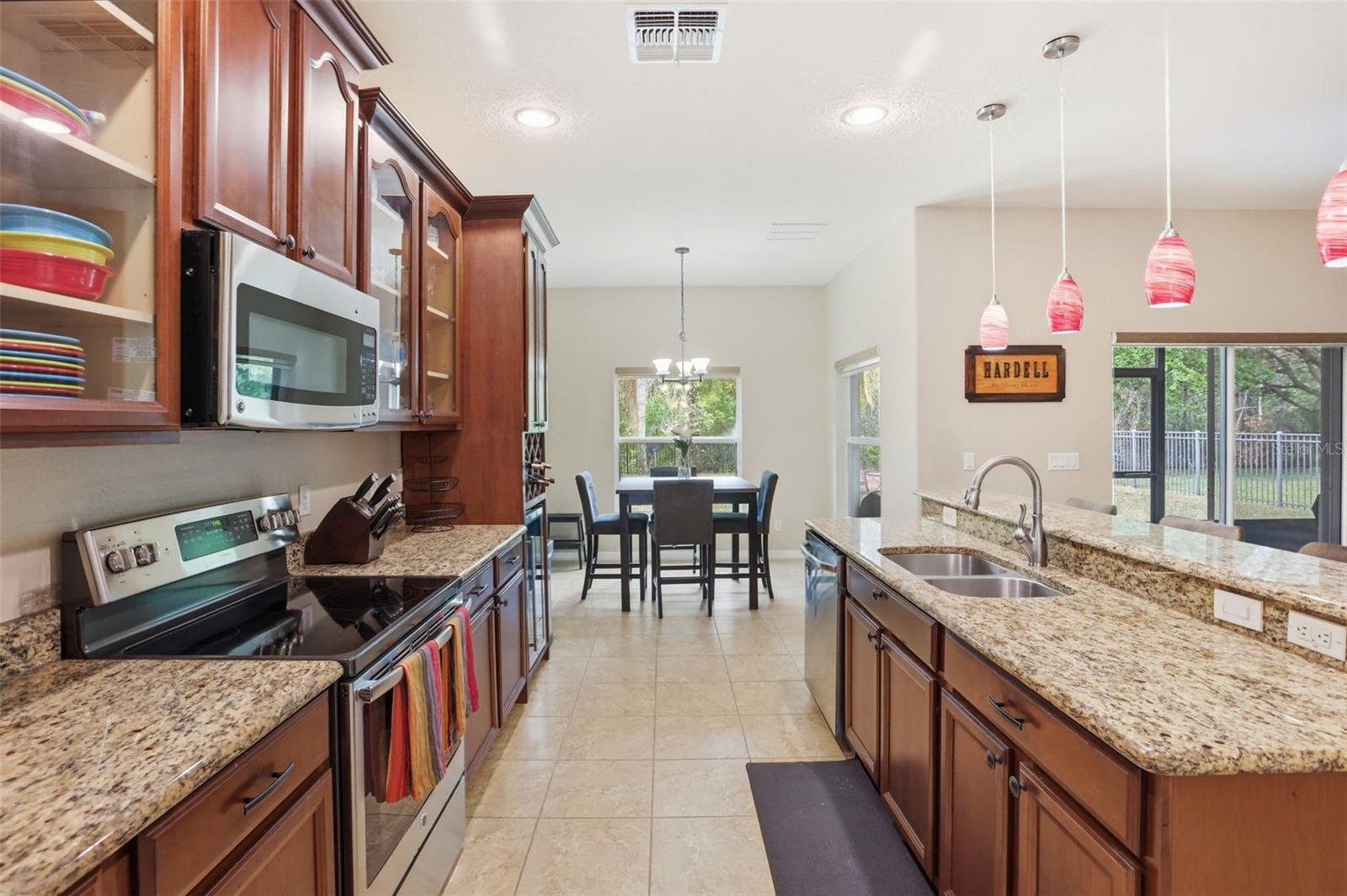 ENCLAVE/MOSS PARK - Residential