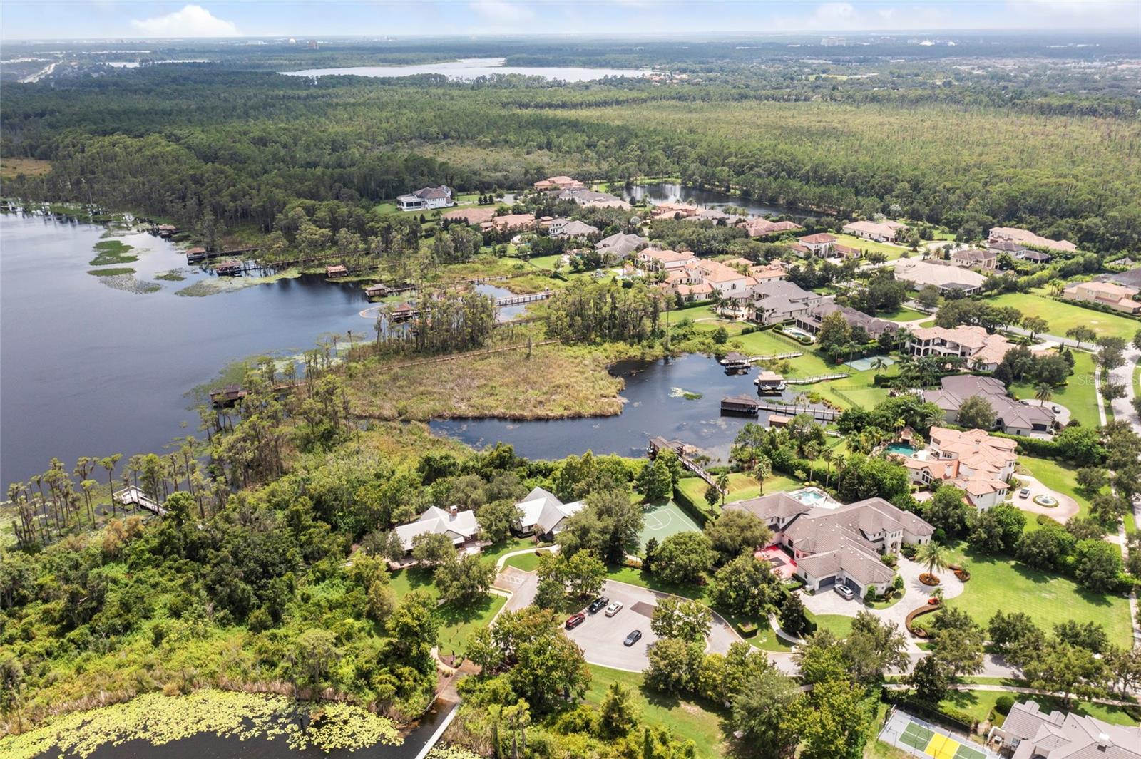 KEENES POINTE - Residential