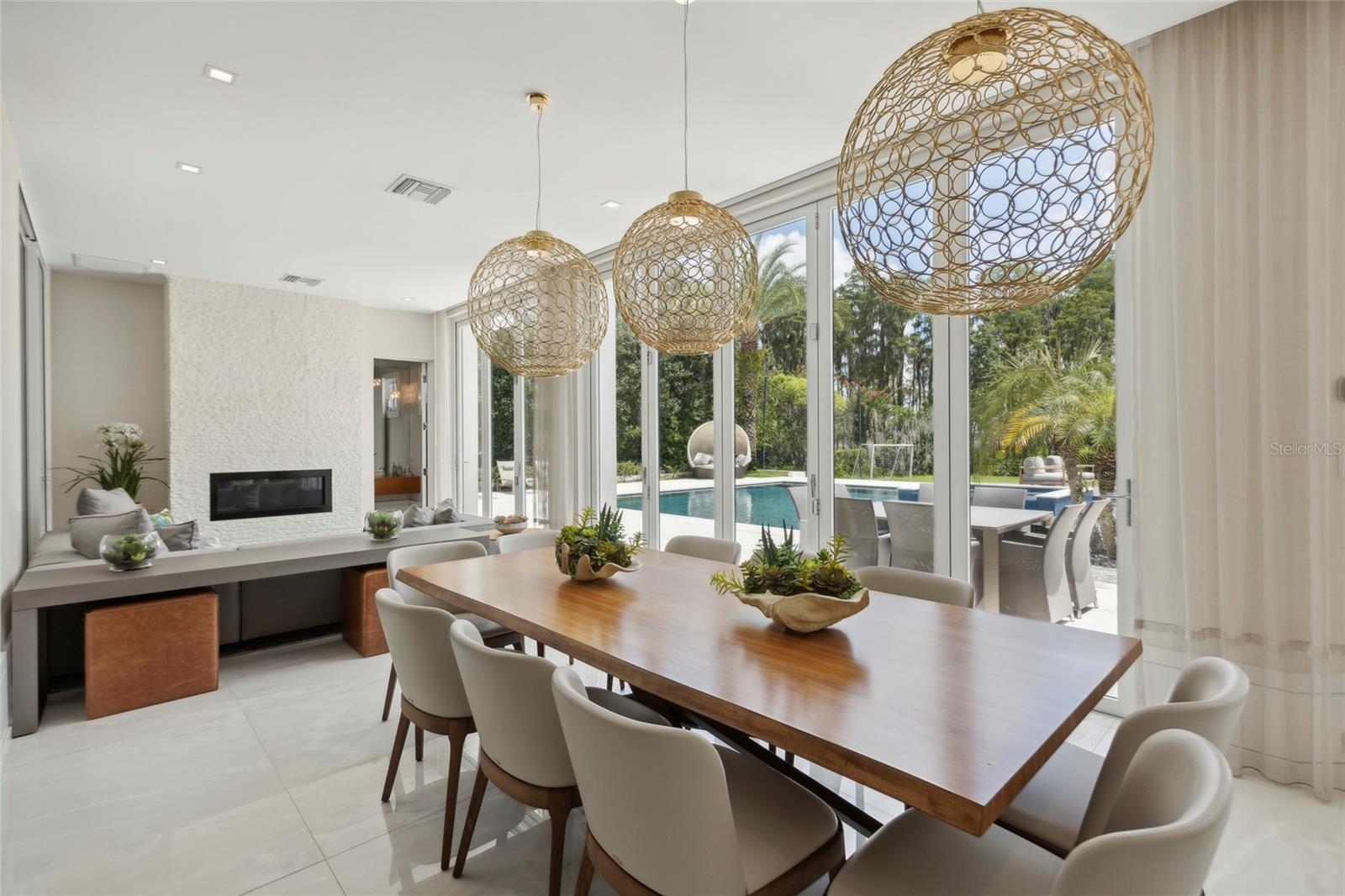 KEENES POINTE - Residential