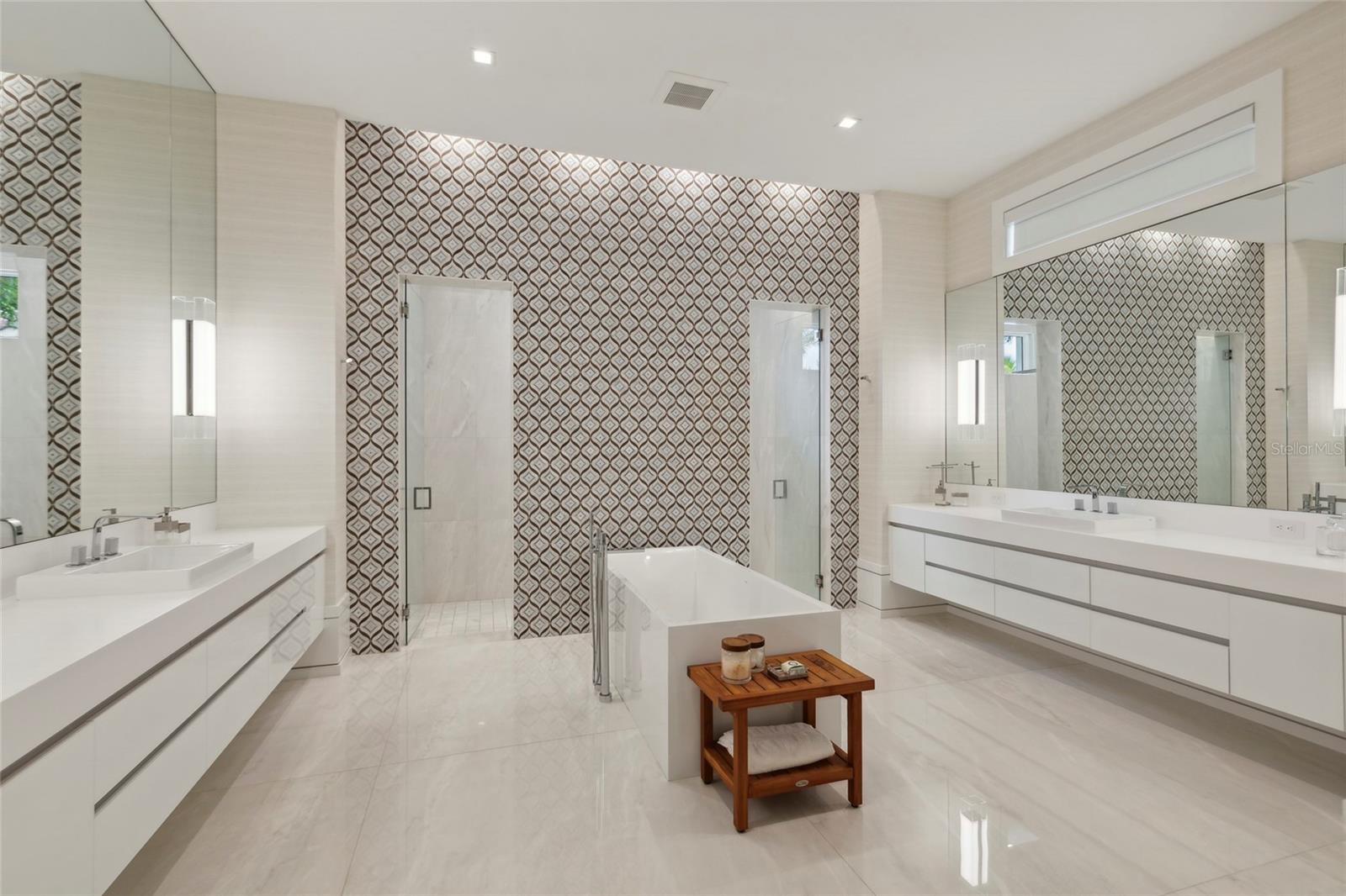 KEENES POINTE - Residential