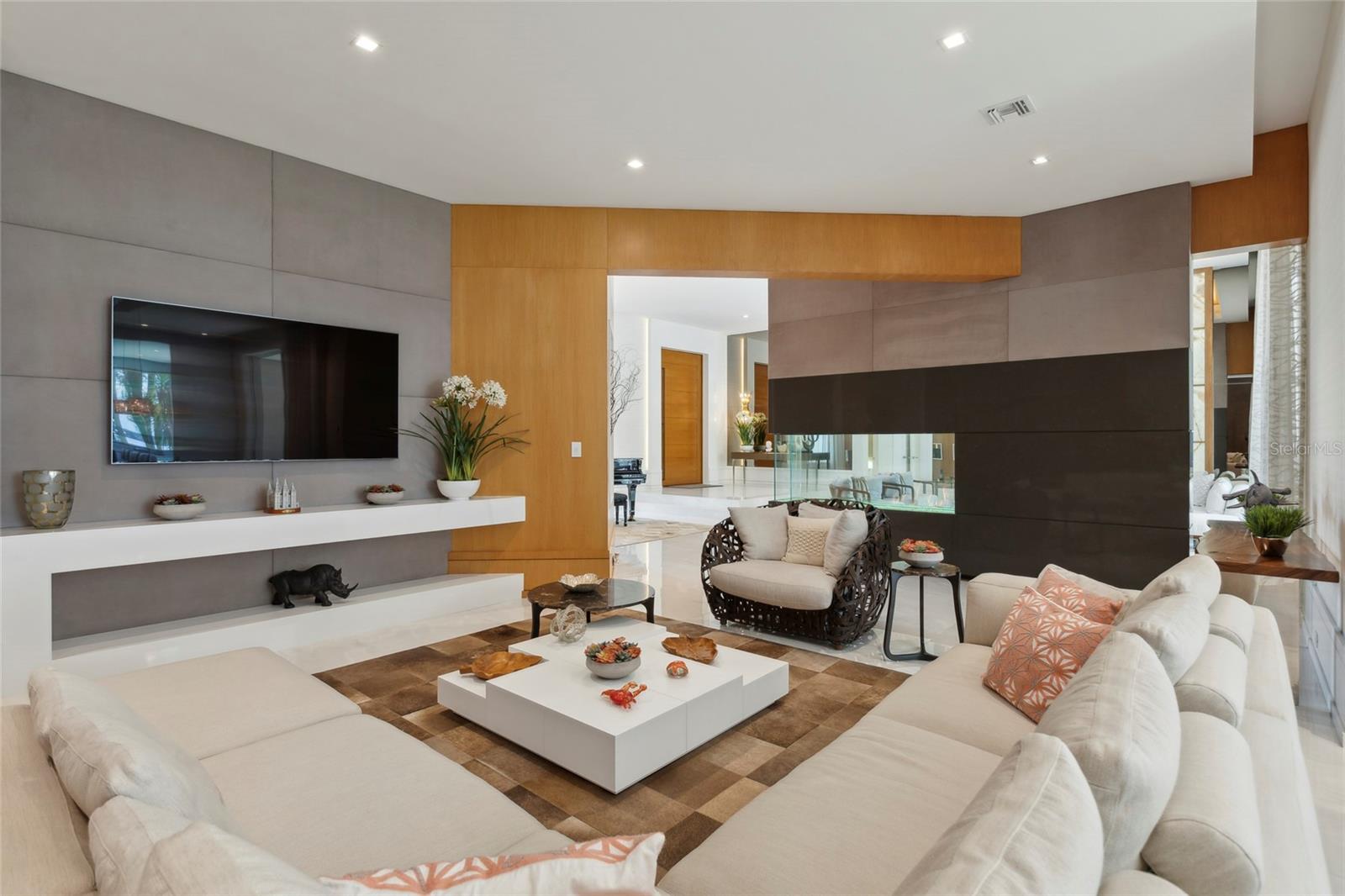 KEENES POINTE - Residential