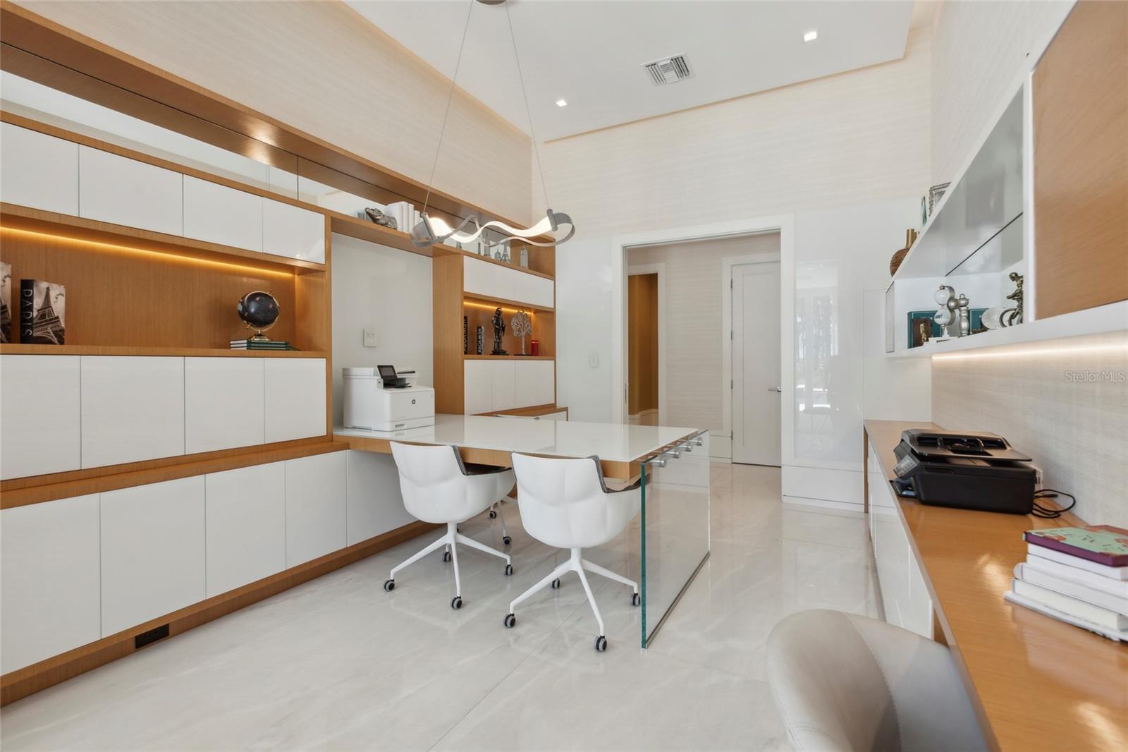 KEENES POINTE - Residential