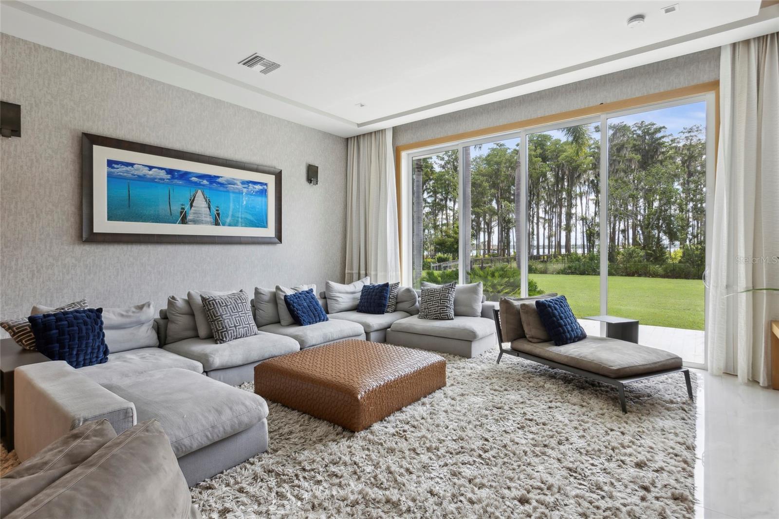 KEENES POINTE - Residential