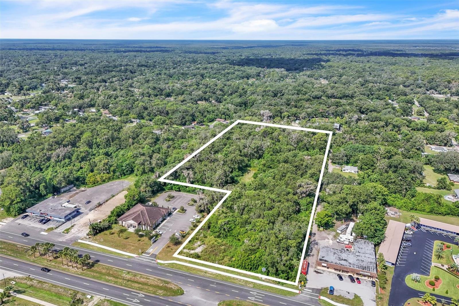 2272 N VOLUSIA AVENUE