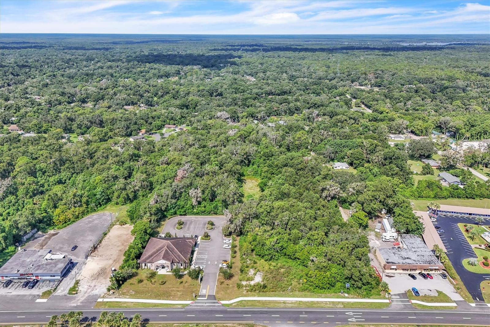 2272 N VOLUSIA AVENUE