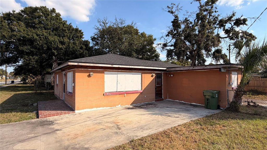 Photo of 2710 W Cypress Street, Tampa, FL 33609 (MLS # TB8449400)