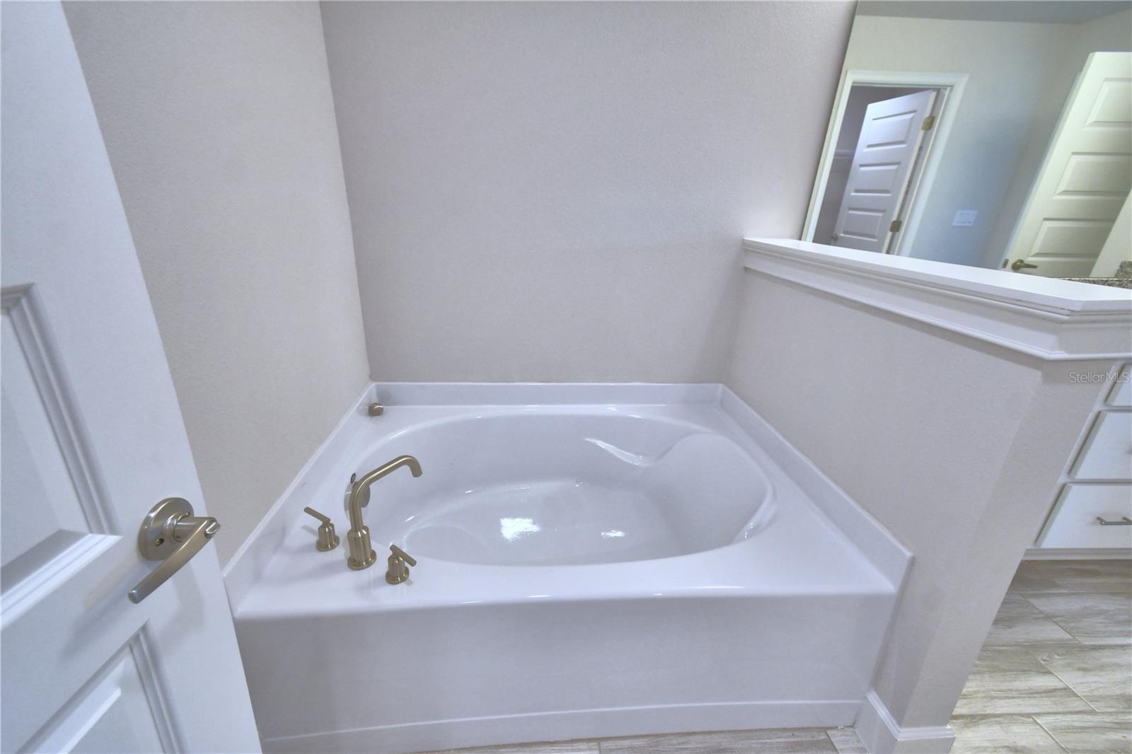 LAKE JULIANA ESTATES - Residential