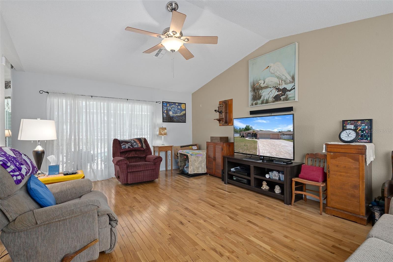 SPRING HILL - Residential