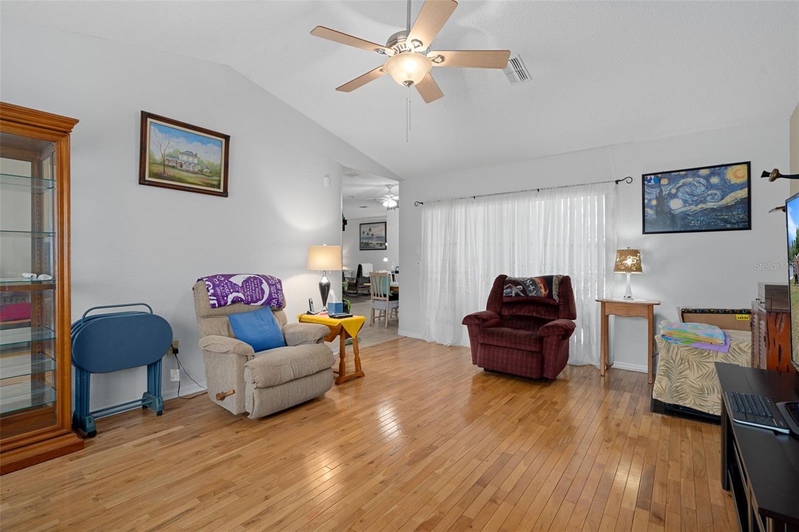 SPRING HILL - Residential