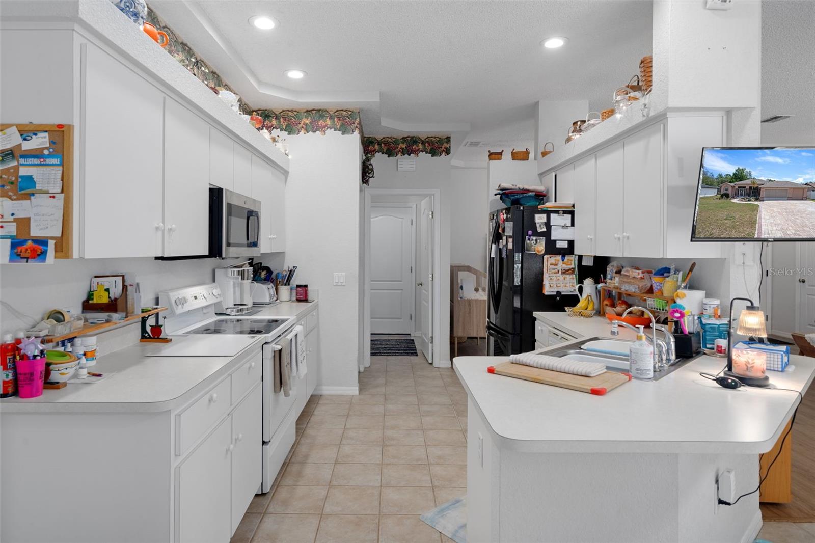 SPRING HILL - Residential