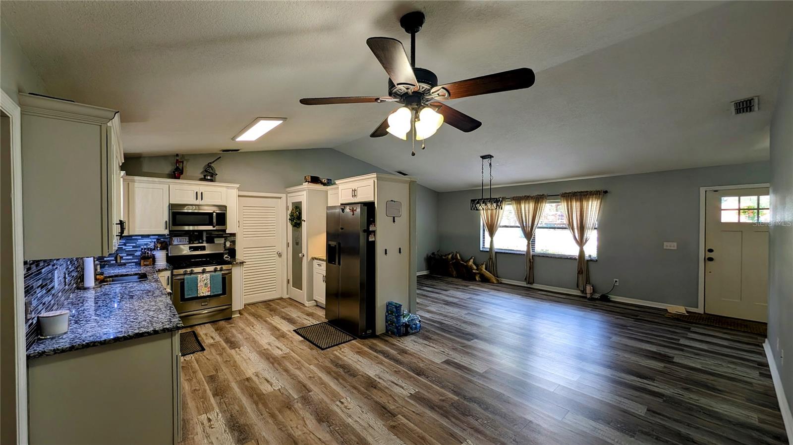 HILLCREST SUB - Residential