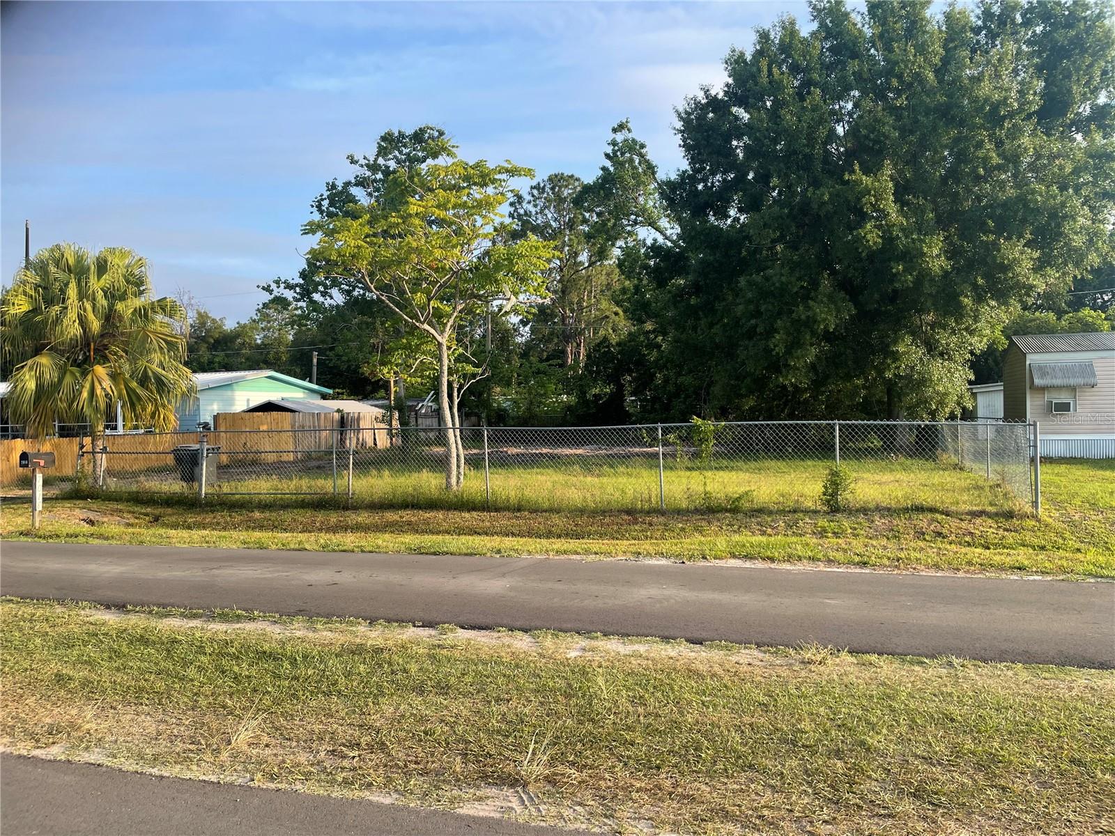 SPEEDWAY PARK UNIT 1 - Land