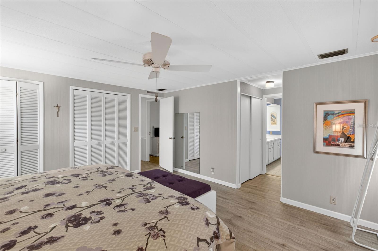 LA CASA MHP CO-OP - Residential