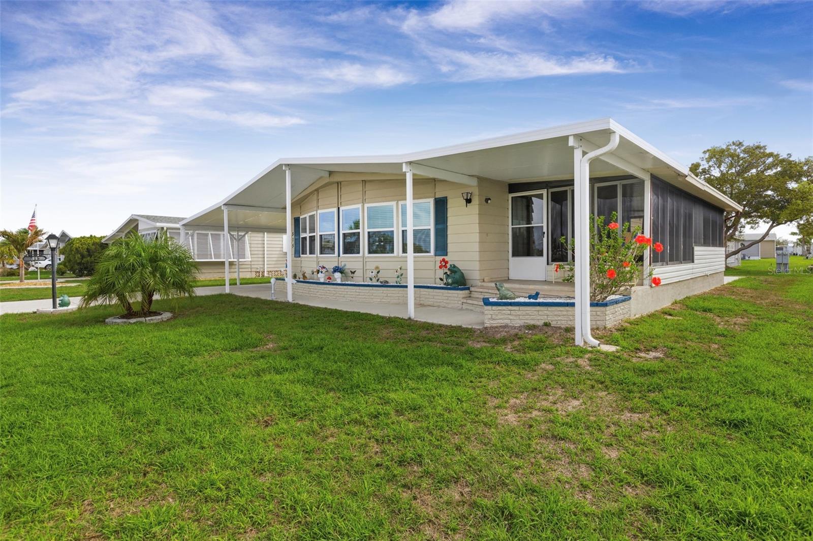 LA CASA MHP CO-OP - Residential