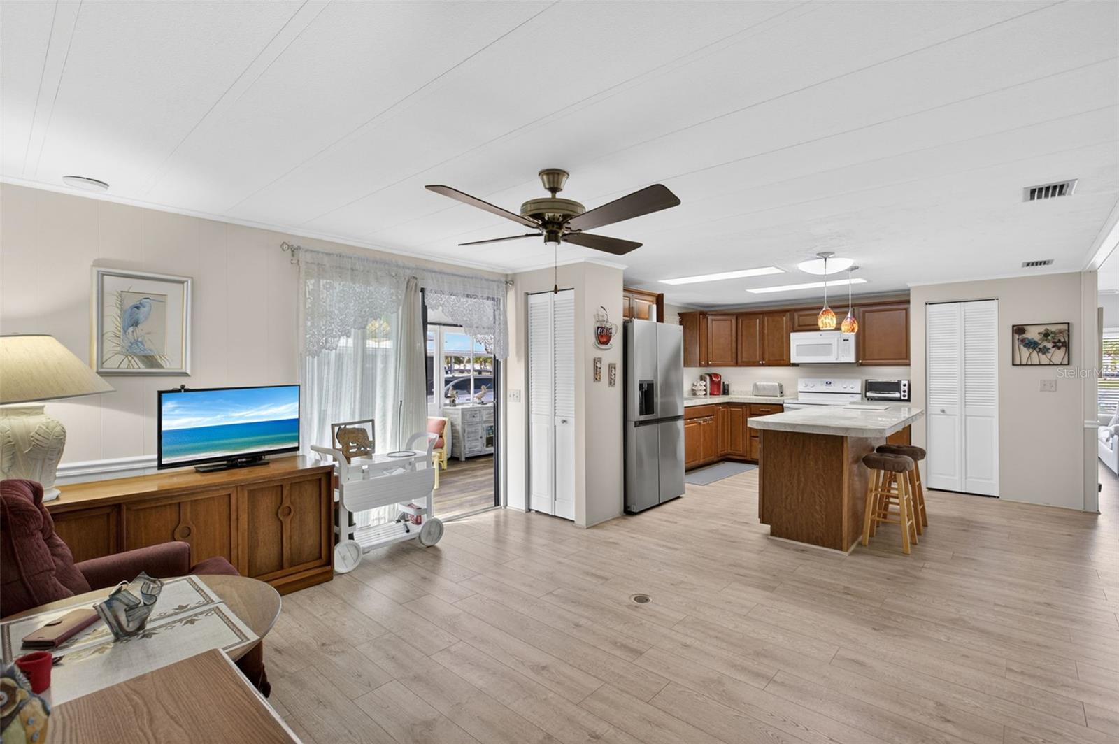 LA CASA MHP CO-OP - Residential