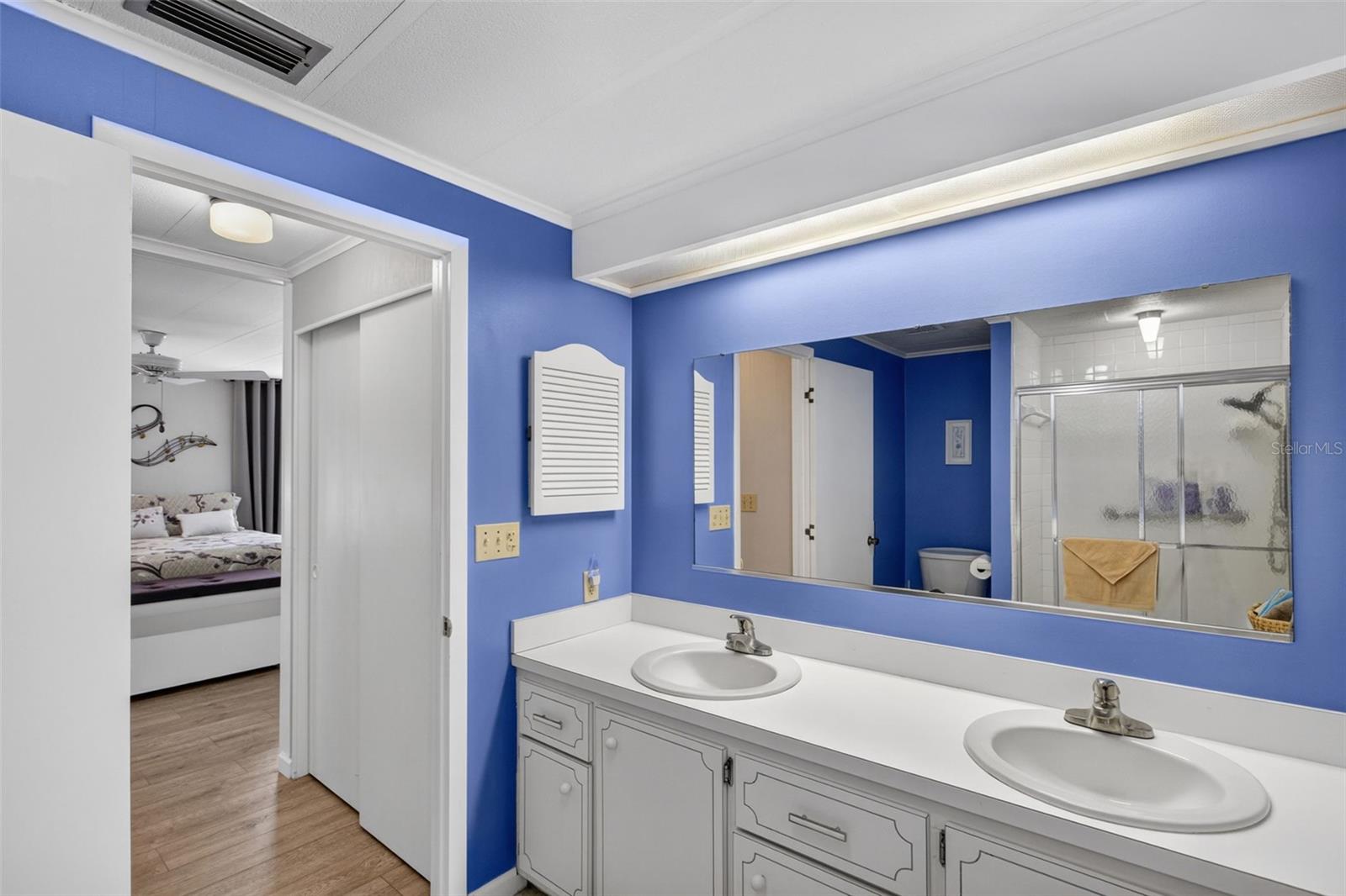 LA CASA MHP CO-OP - Residential