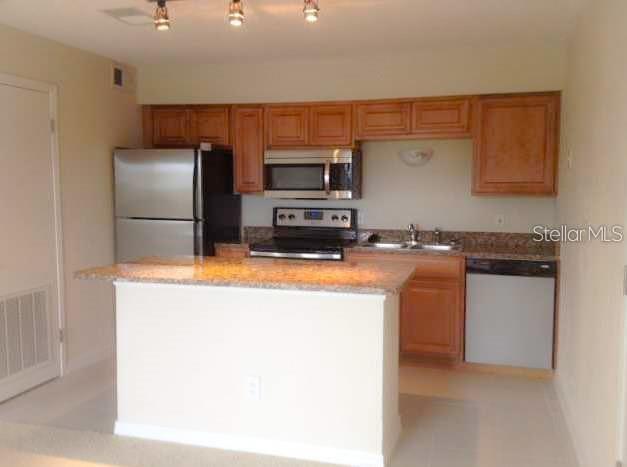 Photo 8 of 25 of 10200 GANDY BOULEVARD N 1127 condo