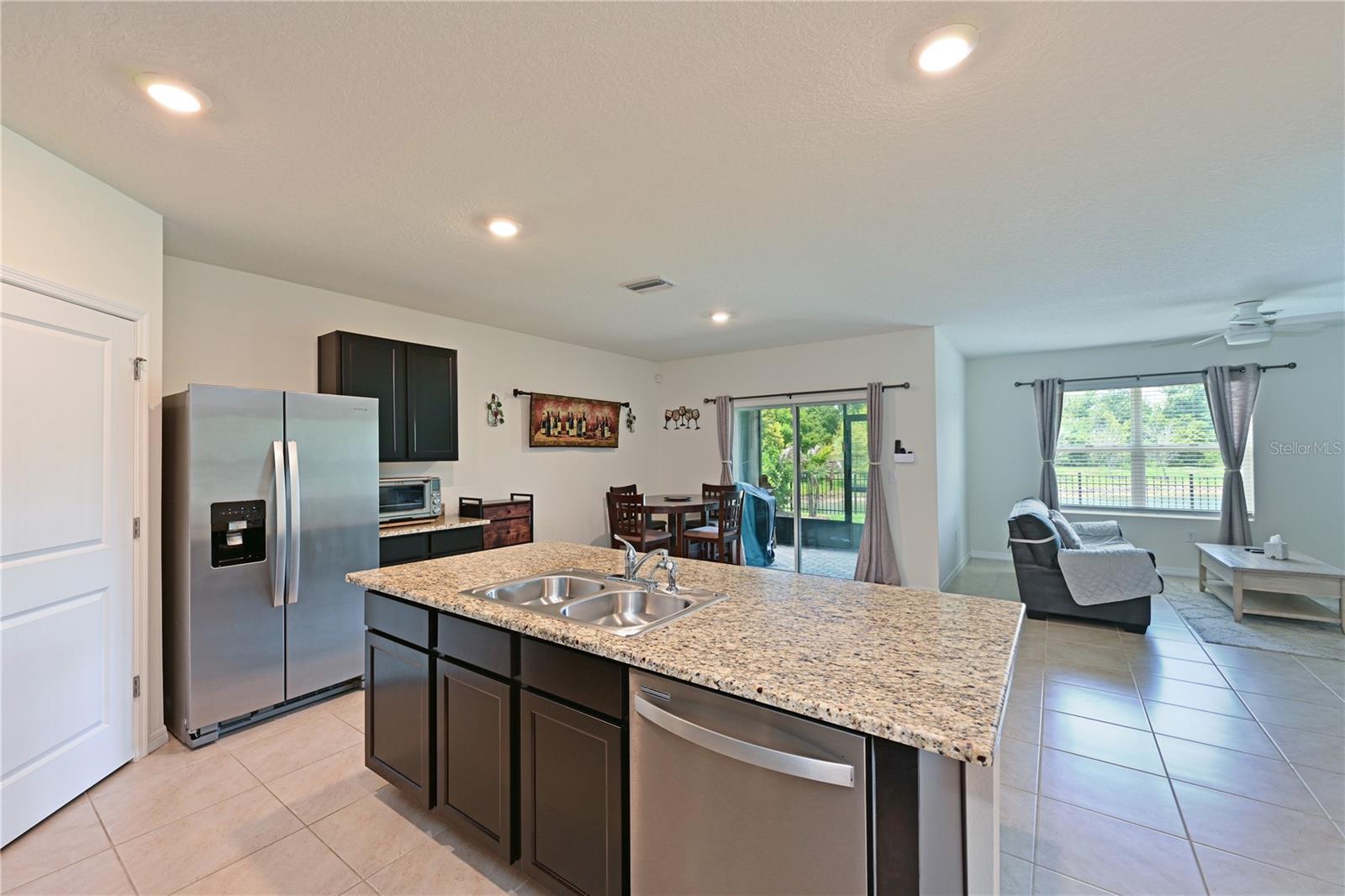 SOUTHERN OAKS - Residential
