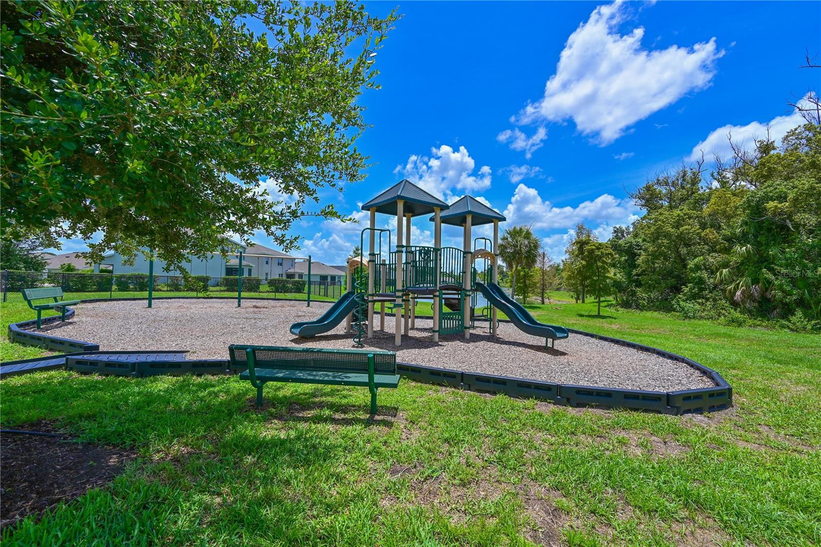 SOUTHERN OAKS - Residential