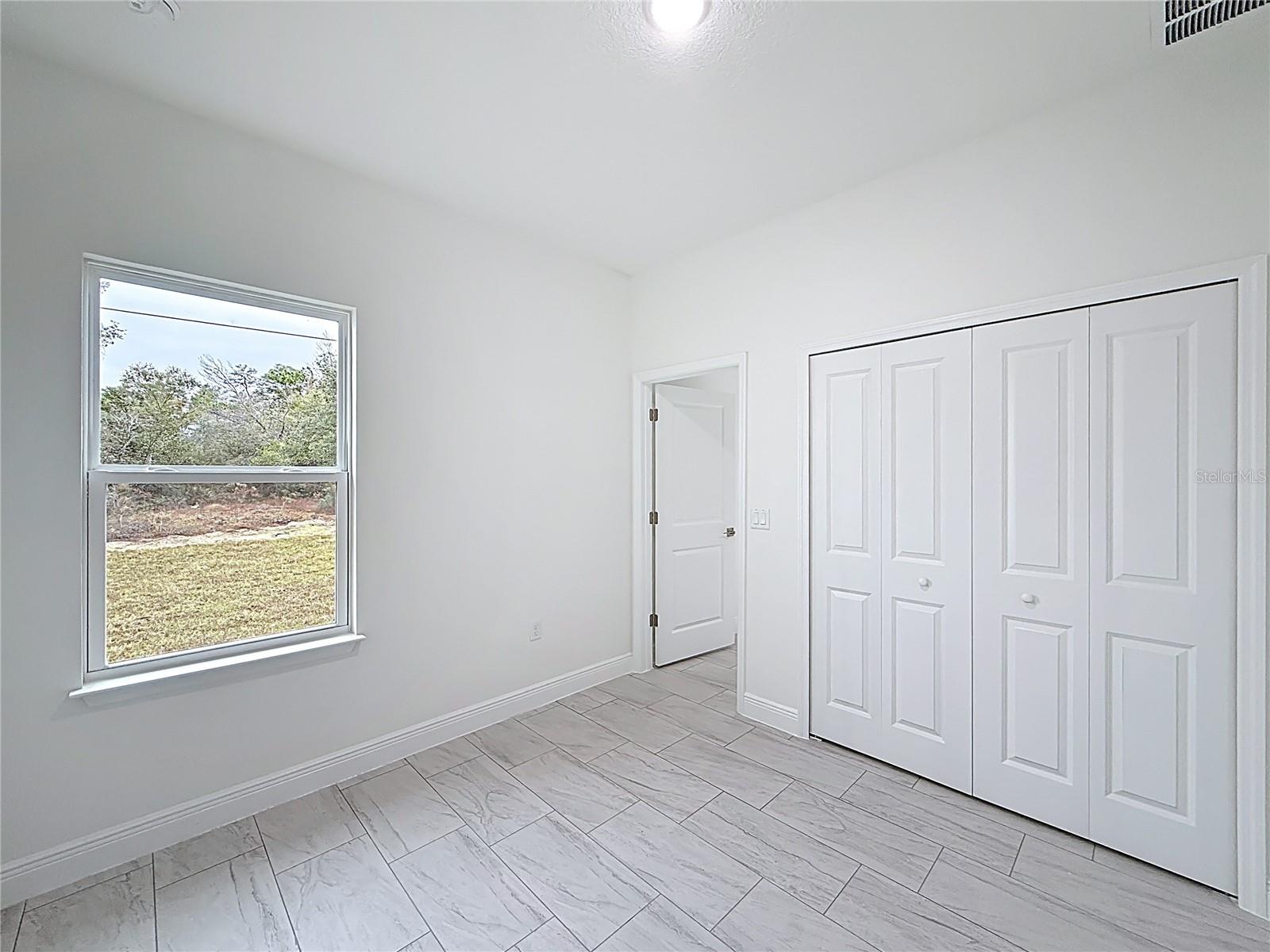 MARION OAKS UN 05 - Residential Lease